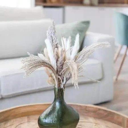 Nuxia Suites&spa L'aboheme Chic Apartment