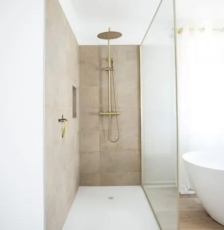 Nuxia Suites&spa L'aboheme Chic