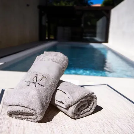 Apartmán Nuxia Suites&spa L'aboheme Chic *