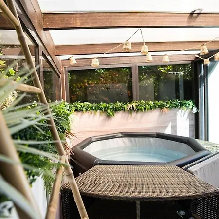 Nuxia Suites&spa L'aboheme Chic
